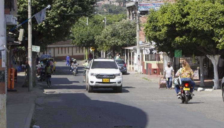 El barrio hace parte de la Comuna 10. 