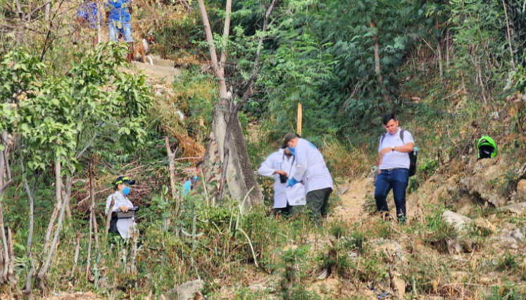 La Brinho, se encargó de inspeccionar la escena  y el levantamiento del cuerpo.