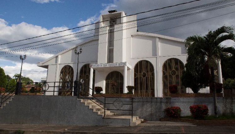 La Parroquia San Ezequiel Moreno fue reubicada por gestión de la comunidad. 