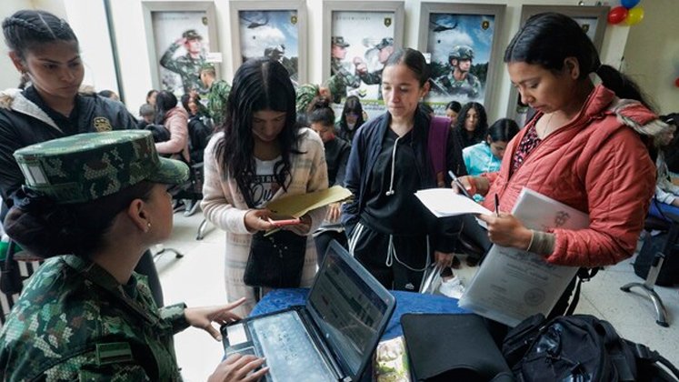 Mujeres militares