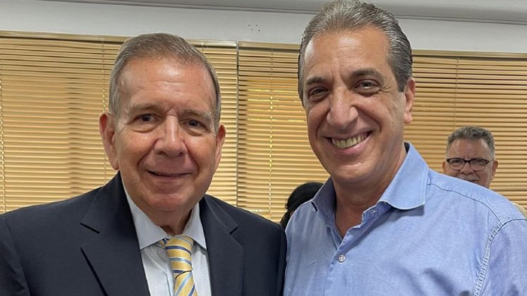 El exdiputado Biagio Pilieri junto a Edmundo Gónzalez. 