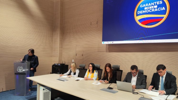 El Consejo Nacional Electoral se reunió para estudiar las ponencias que piden formalmente abrir investigaciones contra la campaña Petro presidente. / Foto: Colprensa