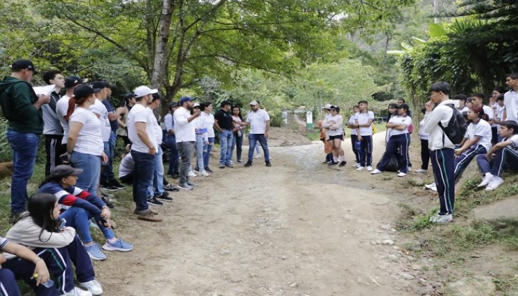En Ocaña se dictan charlas a los niños sobre el cuidado del medio ambiente./ Foto cortesía: La Opinión. 