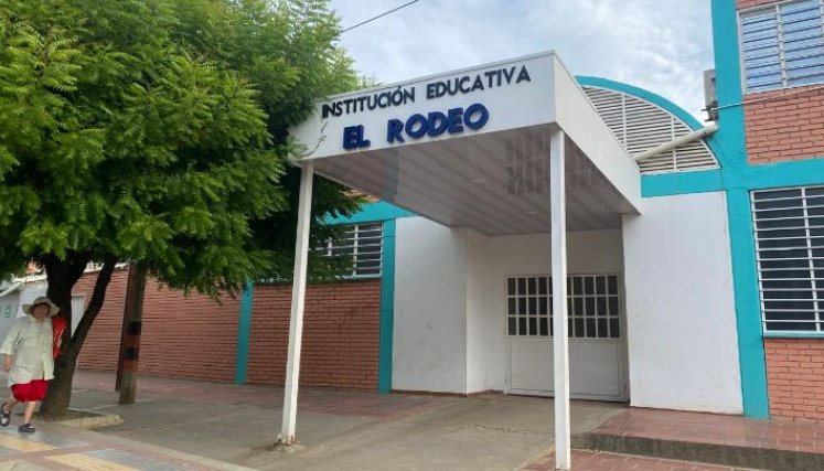 La institución educativa El Rodeo alberga a los niños de esa y otras zonas aledañas.