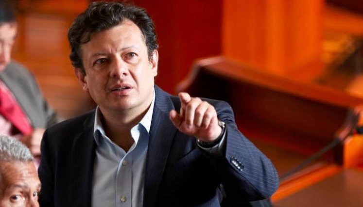 El comunicador, muy cercano al presidente Petro, enfrenta otra crisis en RTVC por denuncias de acoso y maltrato laboral, lo que produjo la salida de la directora de Señal Colombia, Silvana Orlandelli