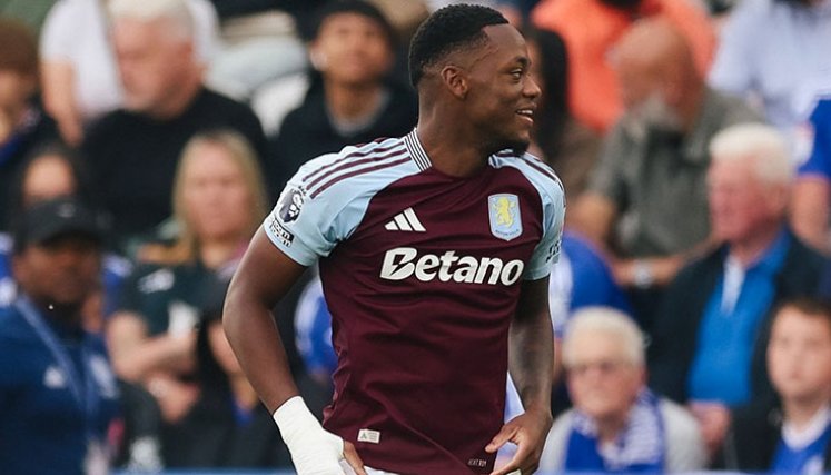 Jhon Jáder Durán, Aston Villa. 