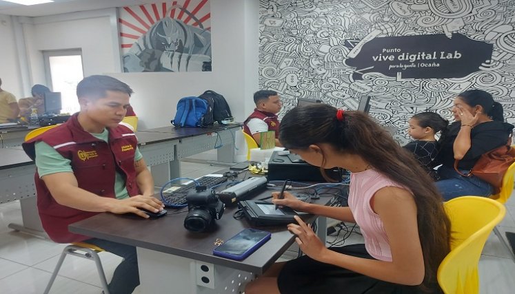 Las personas que pueden beneficiarse de esta jornada deben tener cita previamente asignada./ Fotos cortesía: La Opinión.