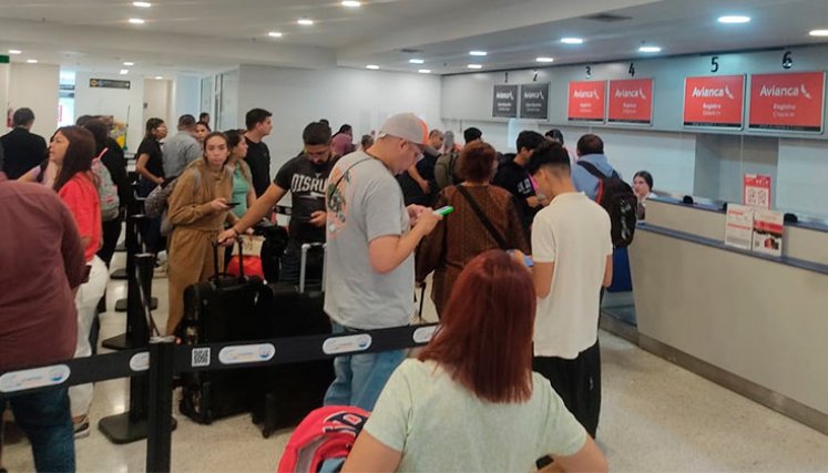 Avianca hizo un llamado para que se recupere pronto el suministro normal de combustible de aviación para garantizar la prestación del servicio. / Foto Leonardo Favio Oliveros-La Opinión