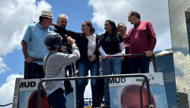 El camión fue retenido tras la movilización de este sábado. 