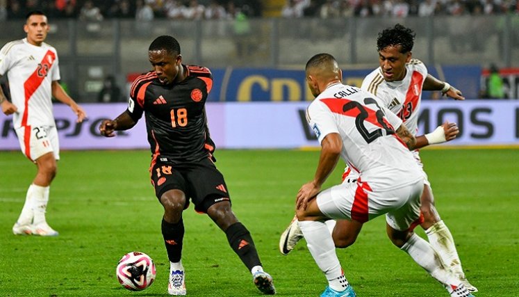 Colombia sumo un buen punto ante Perú.