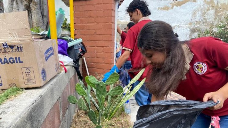 También se le hizo una jornada de embellecimiento al parque La Virgen. / Foto: Nicolás Mojica.