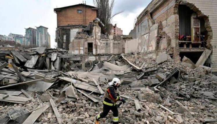 Rusia ha lanzado su cuarto bombardeo en una semana contra Kiev, mientras el Ejército ucraniano avanza en territorio ruso.
