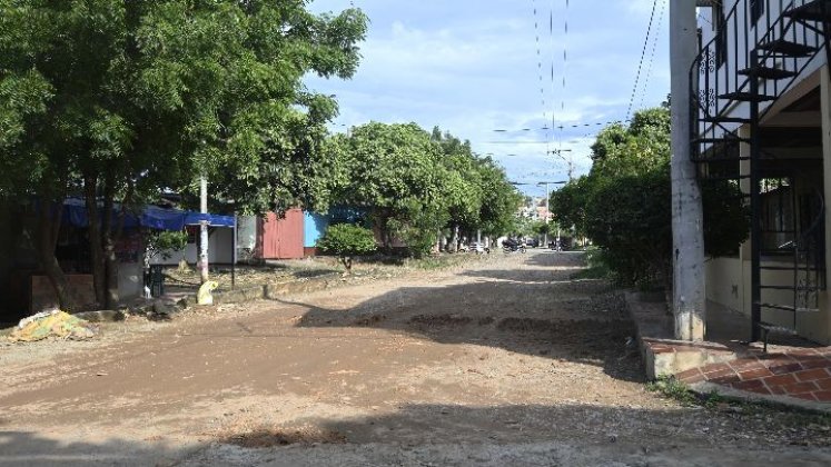 El estado de las calles afecta la movilidad en Niña Ceci. / Foto: Archivo.