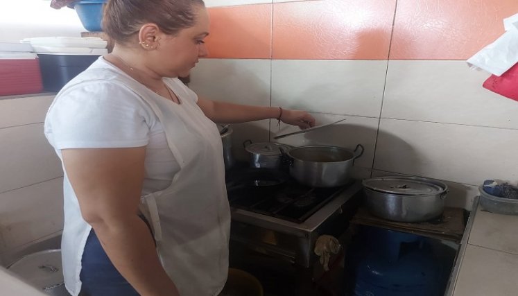 Los comerciantes indican que es más económico trabajar con los cilindros de gas./ Foto: Cortesía / La Opinión