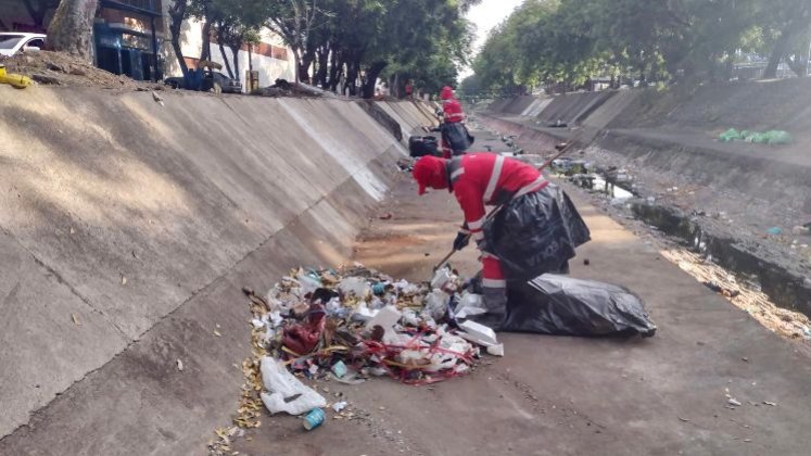 El Canal Bogotá corresponde a un drenaje natural seco que evacua las aguas lluvias de más del 60% del área urbana de Cúcuta, por lo que debería estar limpio. 