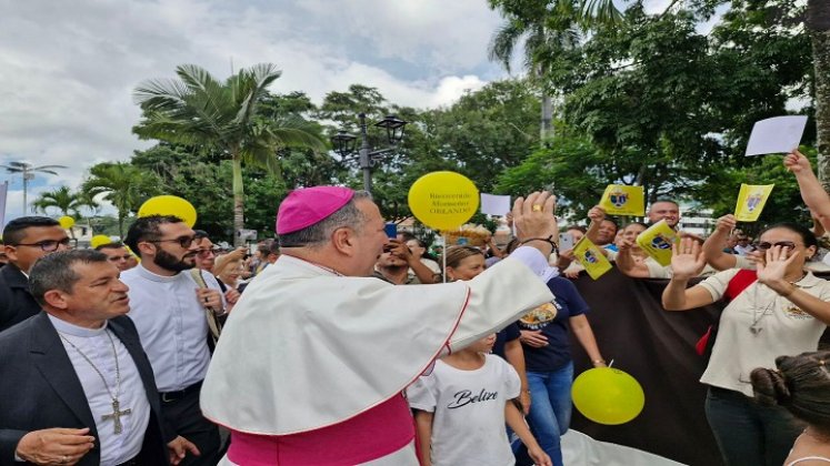 El nuevo obispo de la diócesis de Ocaña durante la posesión pidió la reactivación de los diálogos de paz./ Foto cortesía: La Opinión.