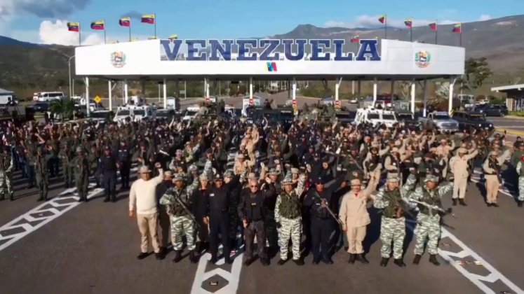 El ejercicio contempló el simular un ataque de ingreso de mercenarios al territorio. / Foto redes