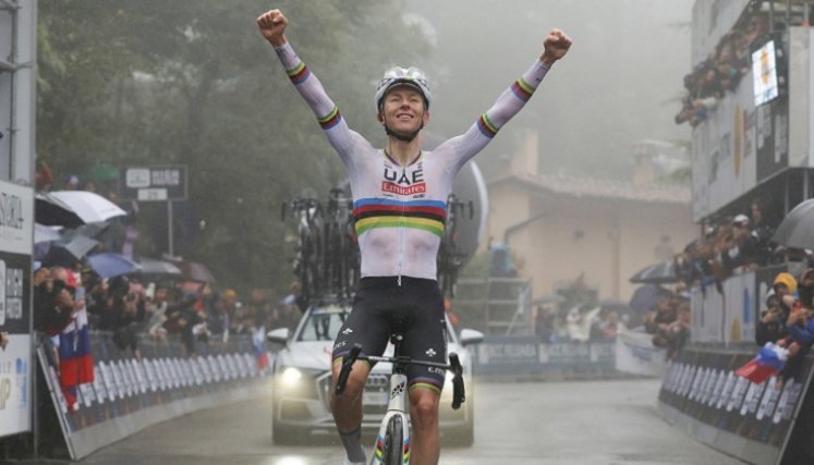 Tadej Pogar, campeón mundial de ciclismo.