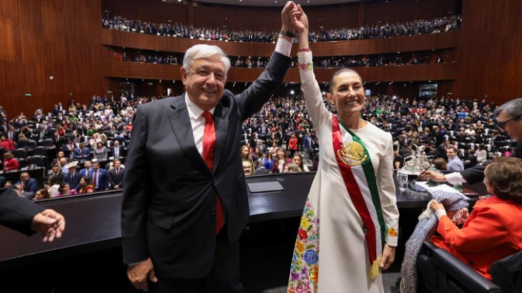 Claudia Sheinbaum se posesionó como presidenta de México, a su lado, el expresidente, Andrés Manuel López Obrador./ Foto: Gobierno de México