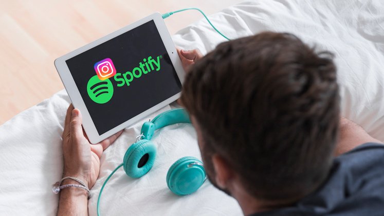 Instagram and Spotify. Foto freepik