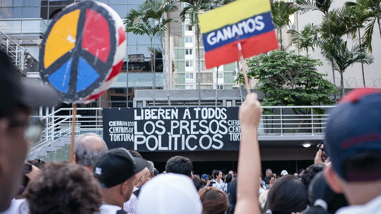 Jovenes tras las rejas por protestar en Venezuela