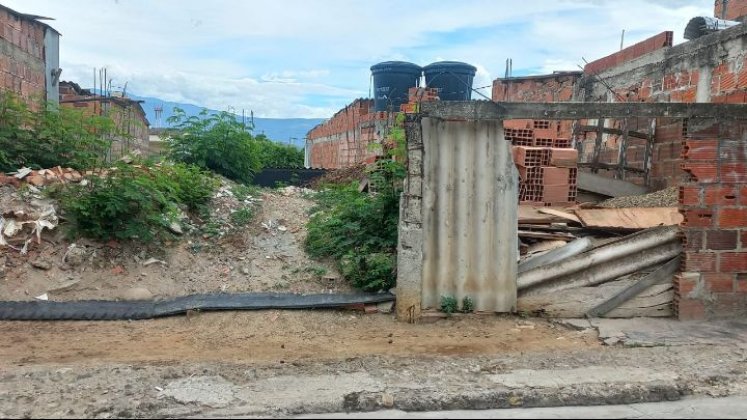 Algunos lotes abandonados se convirtieron en foco de inseguridad. / Foto; Cortesía.