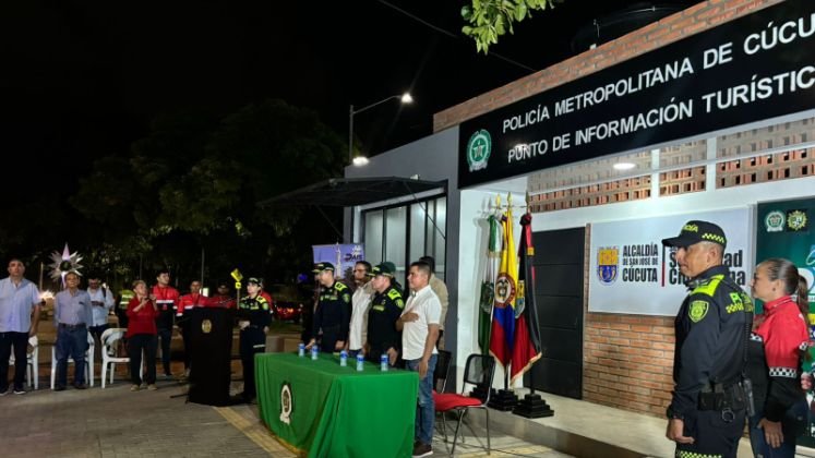 El Malecón ya tiene punto de información turística. 