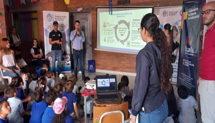 La secretaría departamental de las Tecnologías de la Información y Comunicaciones adelanta una campaña para recolectar la basura electrónica en la provincia de Ocaña. /Foto: Cortesía.