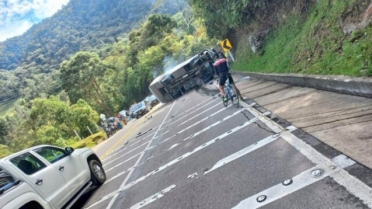 Accidente bus con niños.