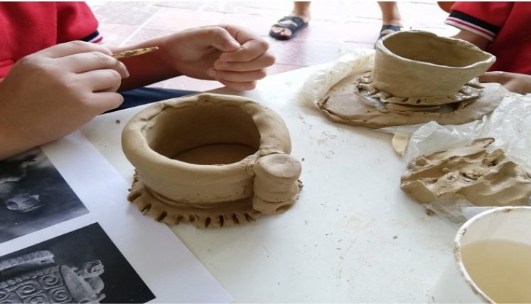 A través de la arcilla los niños campesinos aprenden el proceso evolutivo de las culturas colombianas. / Foto: Cortesía.