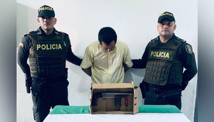 Le disparó por colarse en la fila