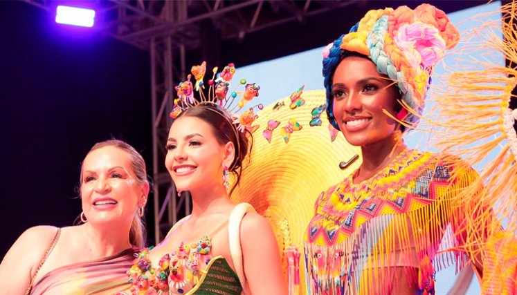 Las señoritas Tolima y Riohacha se llevaron los títulos a mejor traje.