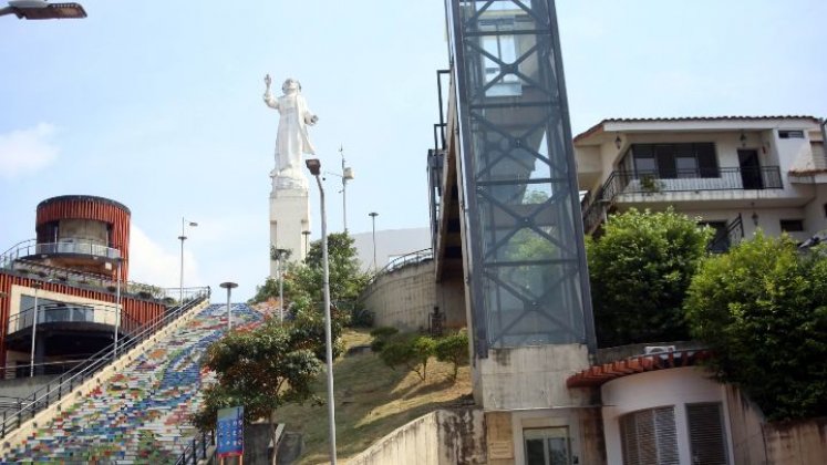 Según la comunidad, el monumento está deteriorado por el abandono que viene desde la administración del exalcalde Jairo Yáñez. / Foto: Carlos Ramírez.