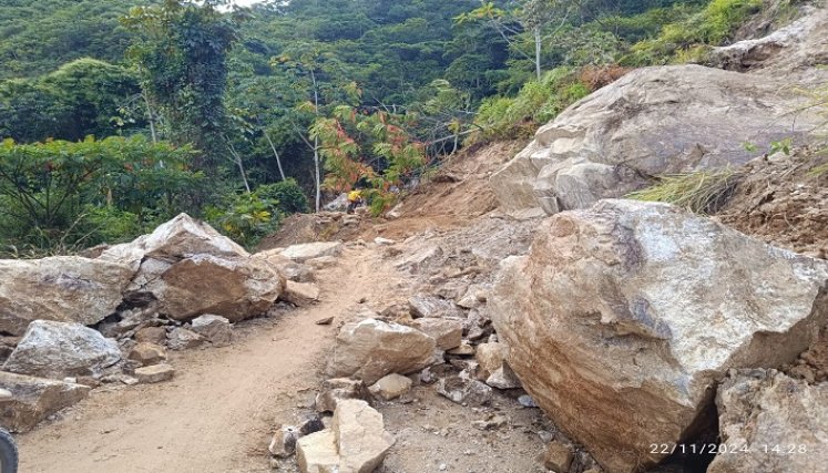 Una emergencia vial se registra en la zona del Catatumbo ante los torrenciales aguaceros.