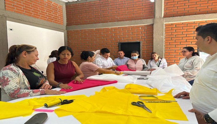 Además, se les brindan ofertas institucionales para proyectos productivos. / Foto: Cortesía / La Opinión