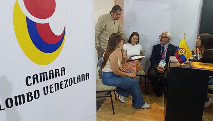 Empresarias venezolanas fueron asesoradas por el financiero Carlos Ahumada, en el reciente Encuentro Binacional de Avicultura./ Foto Leonardo Favio Oliveros-La Opinión