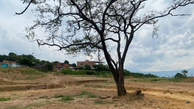 El cuerpo de Nicolás Moncada Ocampo fue hallado en un lote baldío.   / Foto: Nicolás Mojica.