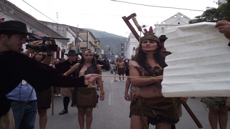 Kilómetros de cultura recorrerán los artistas de Ocaña durante el Desfile cultural de los Genitores.