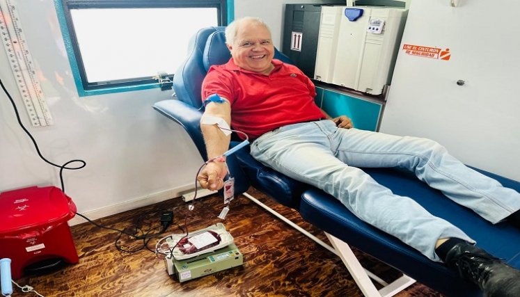 Las experiencias son gratificantes para los voluntarios que consignan esa cuota en el banco de sangre para salvar vidas. /Foto: Cortesía /La Opinión