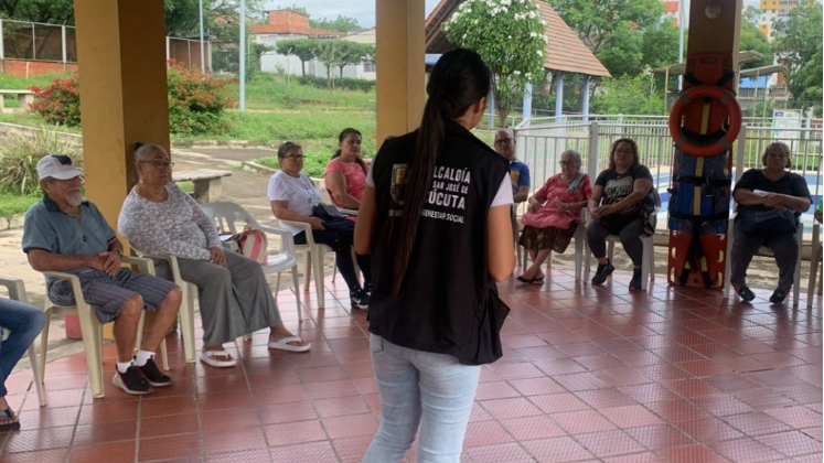 Jornadas de atención especial a adultos mayores.