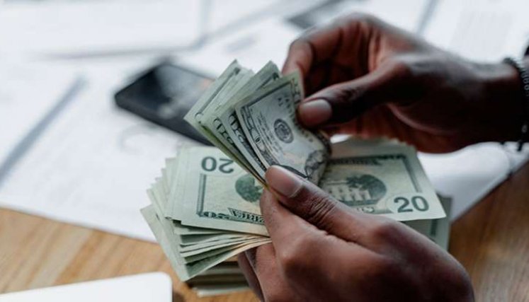 Precio del dólar.
