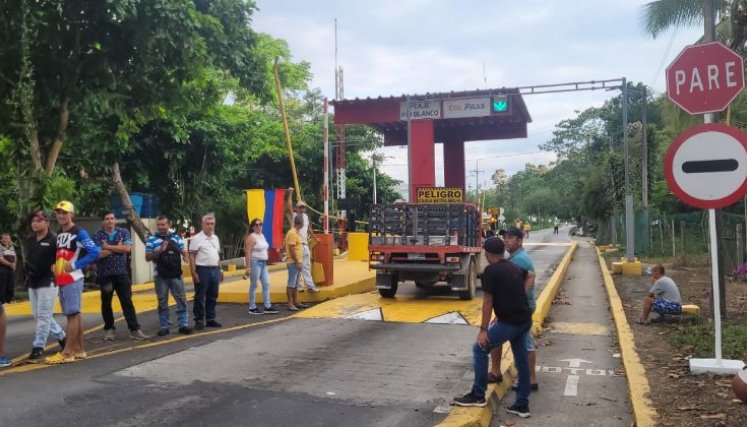 Protesta en peaje de El Playón. 