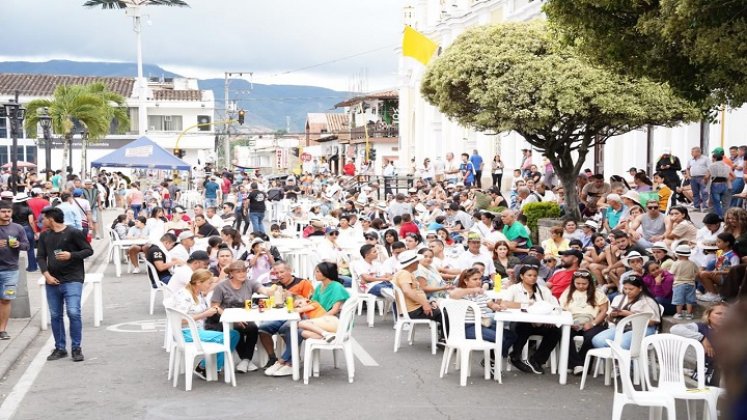 Con distintos actos culturales se desarrollan los carnavales en Ocaña.