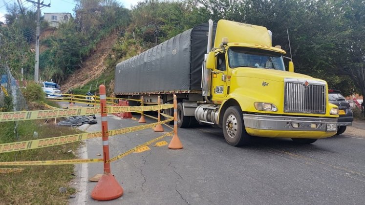 Moradores de El Tarrita, esperan estudios y diseños para la solución definitiva a la emergencia vial.