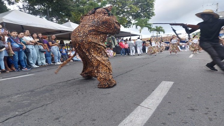 Vivas se mantienen las tradiciones a través de las danzas folclóricas en varios municipios de la provincia de Ocaña y sur del departamento del Cesar.   