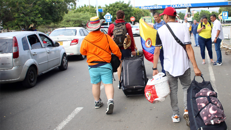 La recomendación para activistas y opositores es no permanecer en la frontera al cruzar a Colombia. 