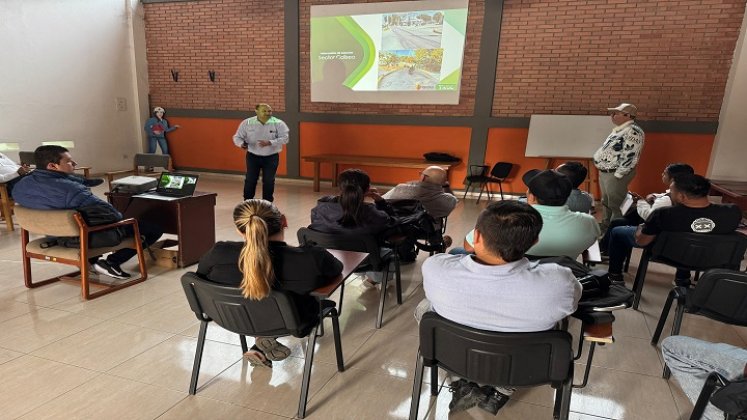 La territorial de Invías Ocaña socializa intervención de la avenida Francisco Fernández de Contreras.