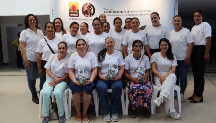 Las sobrevivientes del conflicto armado han logrado visibilizar la importancia del café en el sector agropecuario y obtenido el reconocimiento de la Cooperativa de Caficultores del Catatumbo./ Foto: Cortesía / La Opinión 