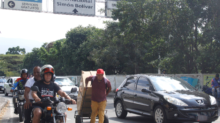 Así estaba el ambiente en la frontera tras la reapertura.