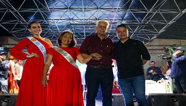 La tercera edad ya cuenta con la soberana para alegrar los carnavales.
